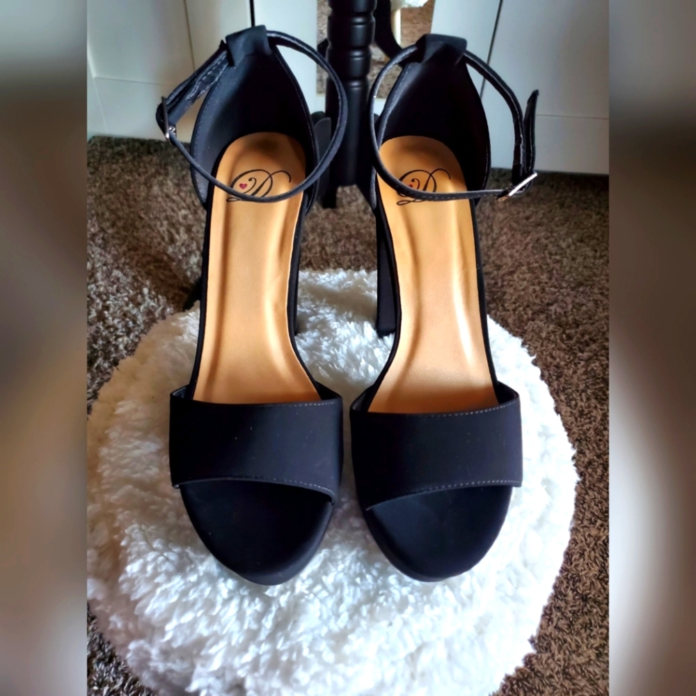 👠 Heels